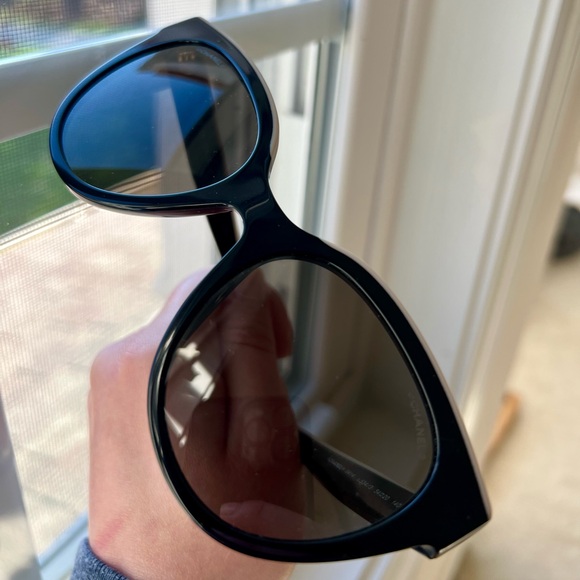 Chanel Butterfly Glasses, Item# A71339S53430CCI. Full set - Picture 8 of 13